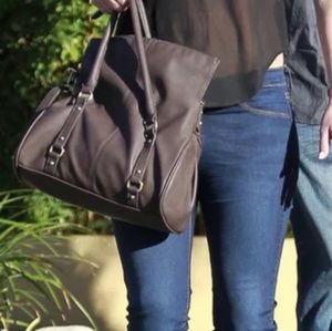 ISO: Can anyone identify this brown handbag??